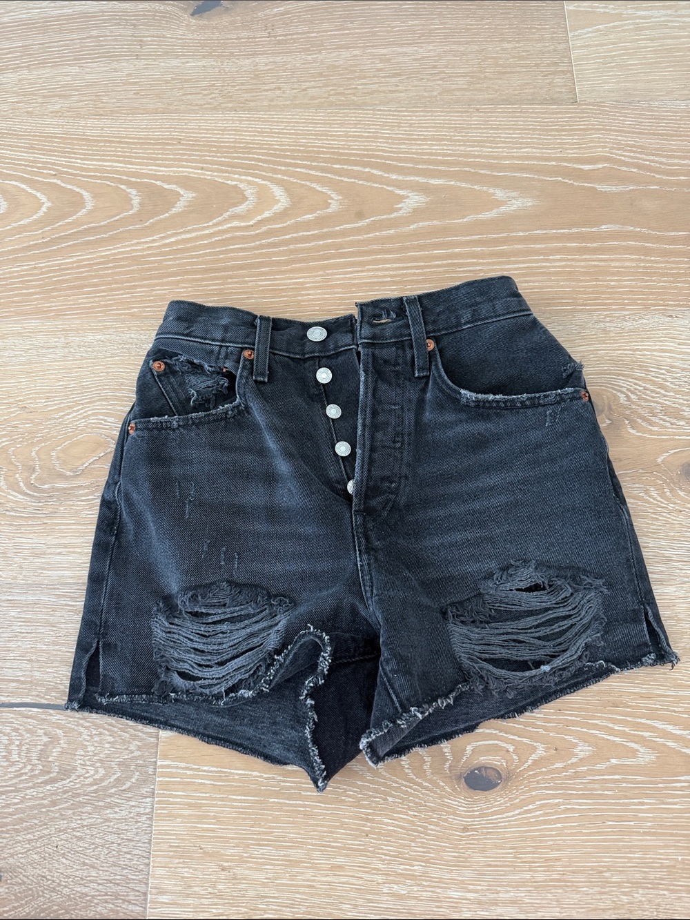Re/Done 50’s High-Rise Black Distressed Denim Shorts Size 23 Worn Once